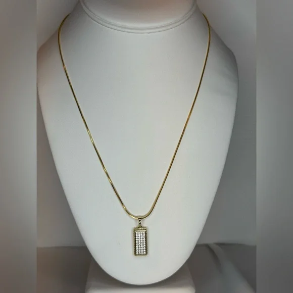 Elegant Gold Necklace with Rhinestone Pendant - Picture 3 of 4